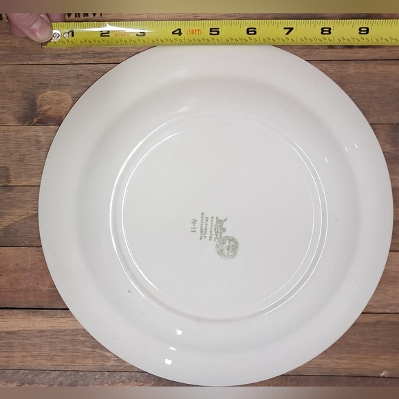 Vintage 22 K Gold Trimmed Dinner Plates - Picture 2 of 3